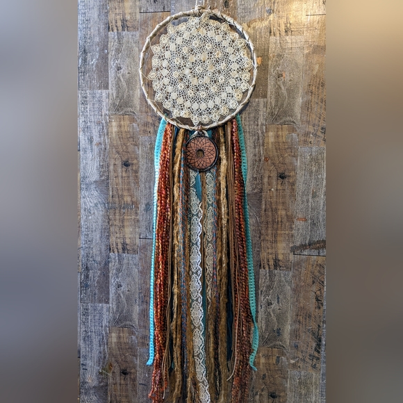 New Handcrafted Boho Shabby Chic Dreamcatcher With Rustic Metal Dreamcatcher - Picture 8 of 8